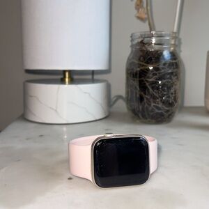 Apple Watch - SE Version 9.6.3 - Pink Wrist Band